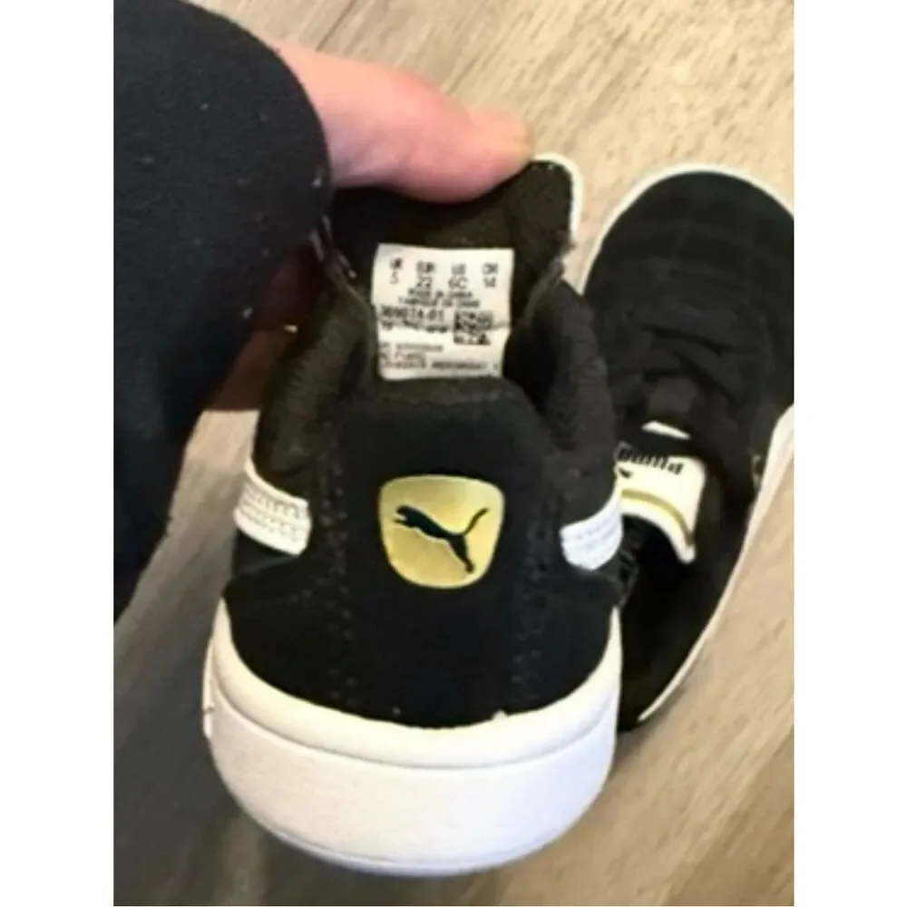 PUMA Unisex Baby Astro Kick Sneakers‎ | Black/White | Size 5